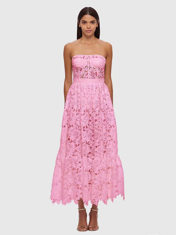 Summer New Fashion Sexy Breast-Stairs Embroidery Embroidery Hollow Dress Woman